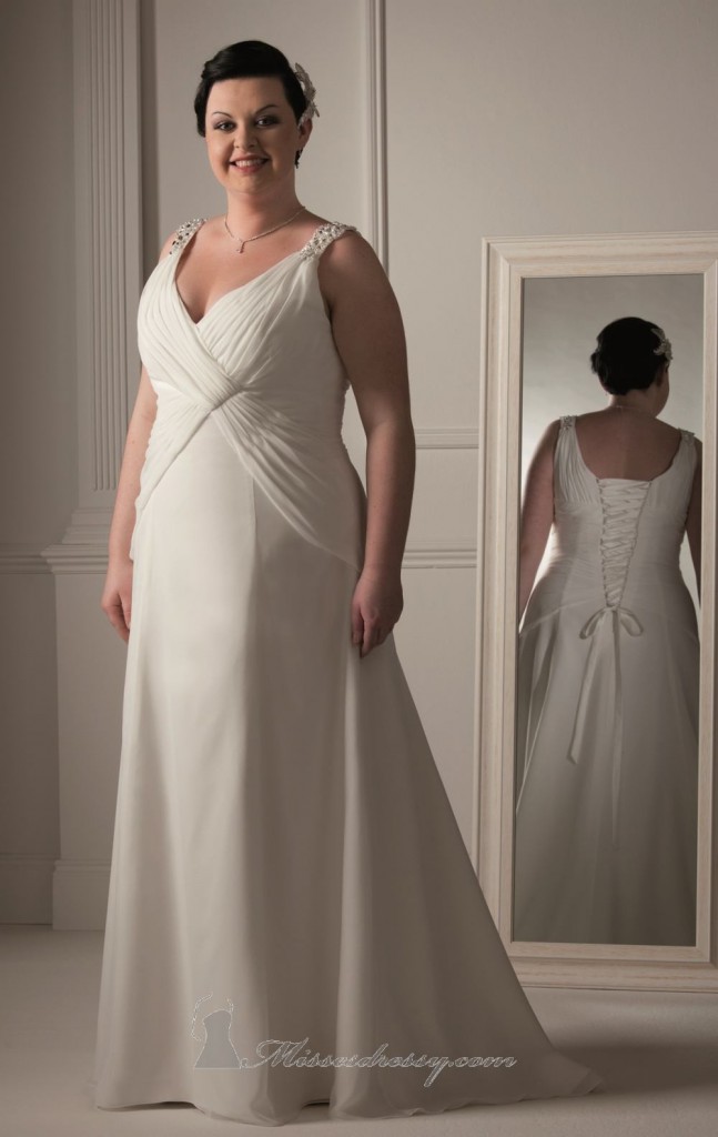 Свадебное платье королевских размеров «Ампир»
